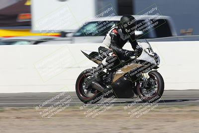 media/Oct-05-2025-CVMA (Sun) [[beeef4f201]]/Race 2-Supersport Middleweight/